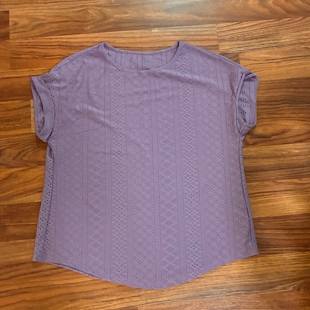 NWOT Amazon T-Shirt Large